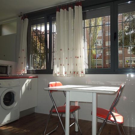 Apartamento Cuatro Torres Madrid Luaran gambar